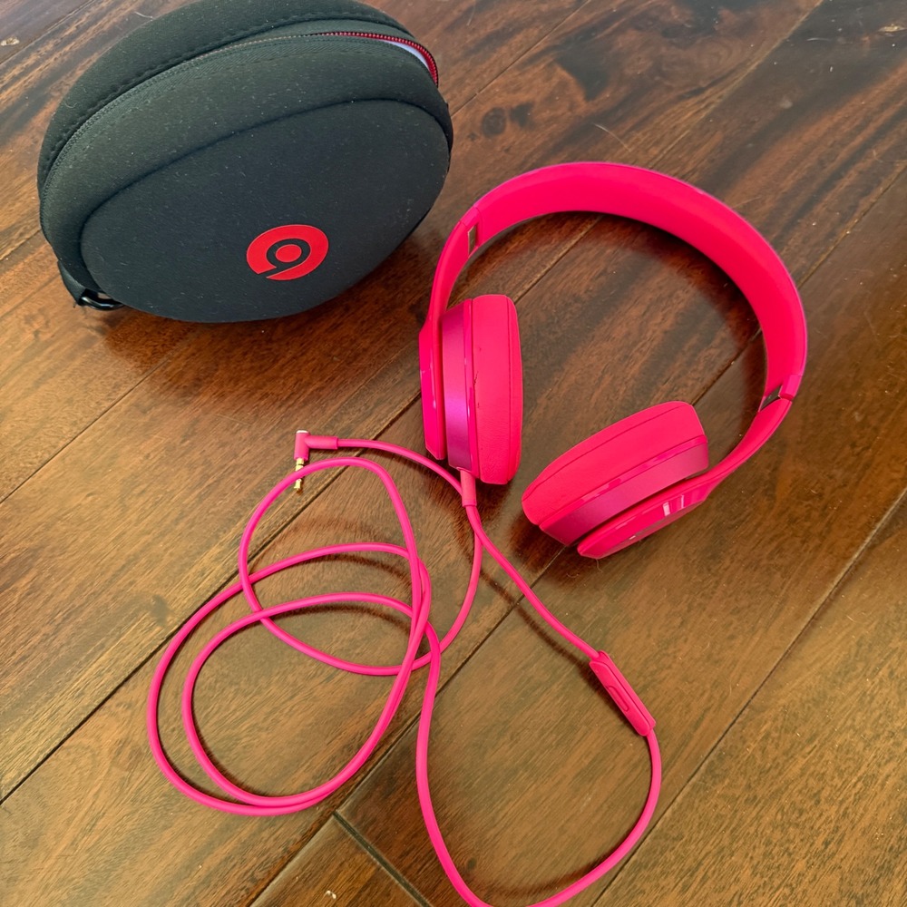Beats Solo HD Wired On-Ear Headphones Hot Pink w Case Tested Working Authentic